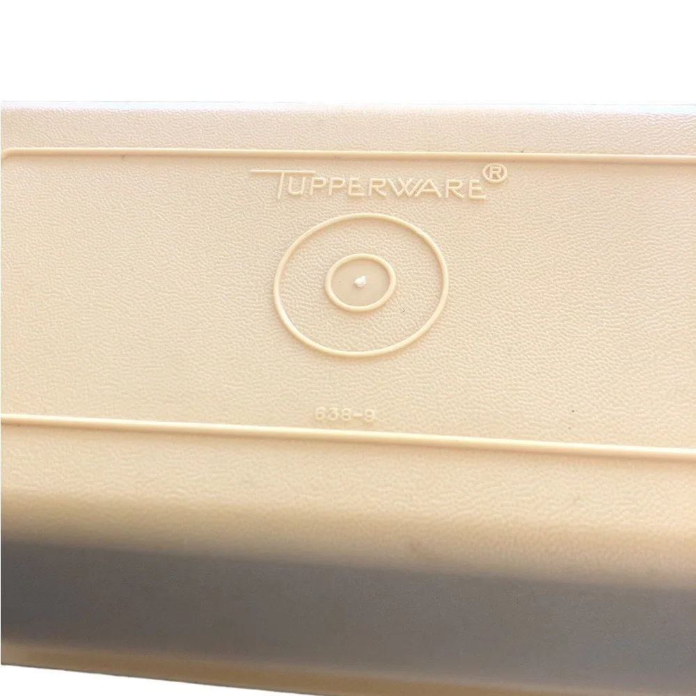 VTG Tupperware Butter Dish Gold White Large USA Made 2PC Hard Plastic 639-11